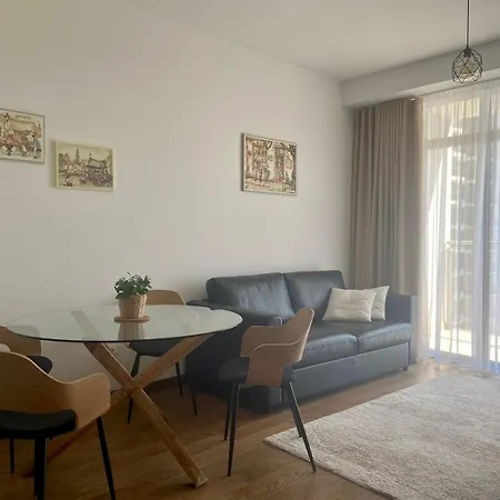 Amicia Arcadia Apartment